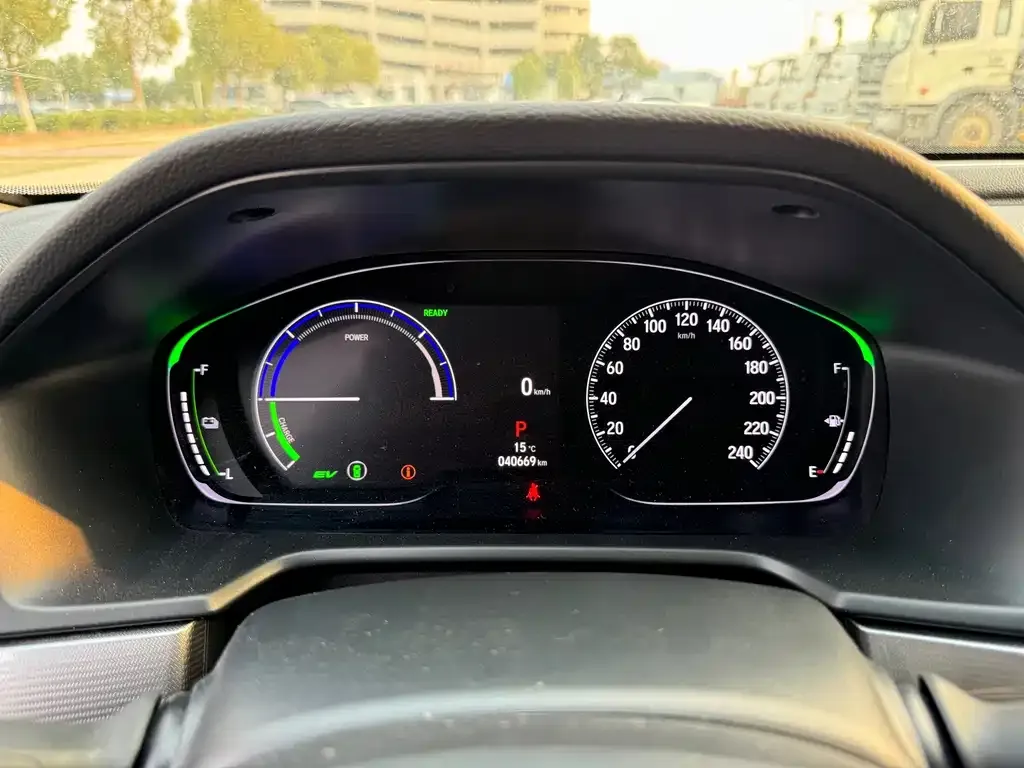Honda Accord — фото 4