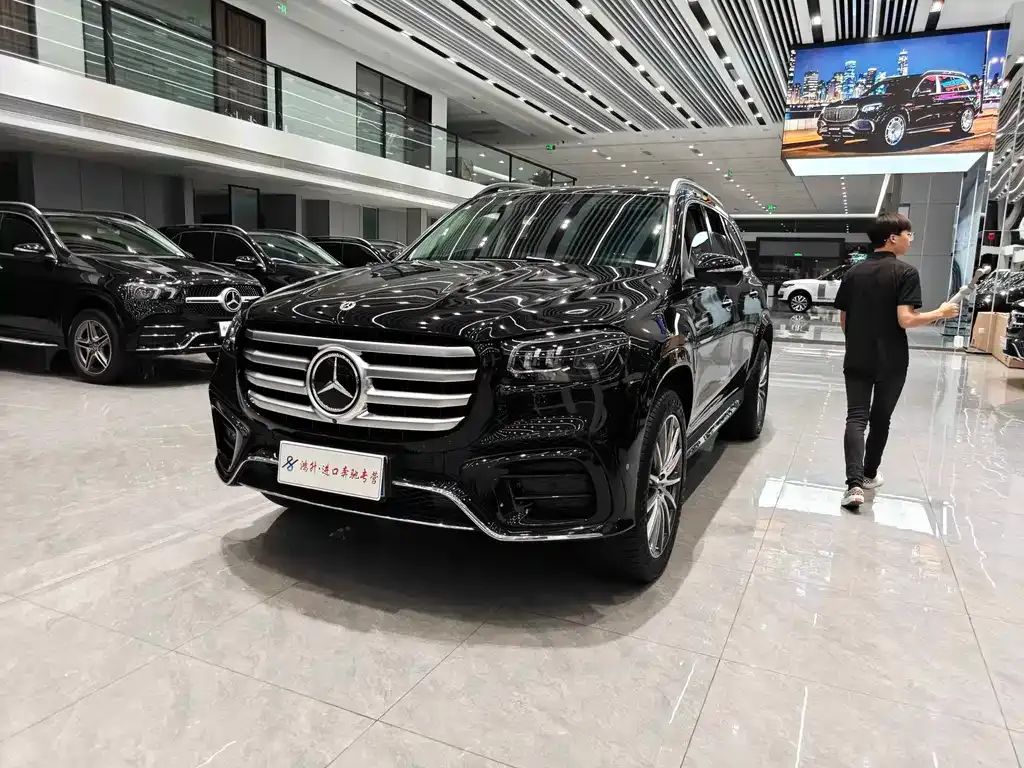 Mercedes-Benz GLS — фото 1