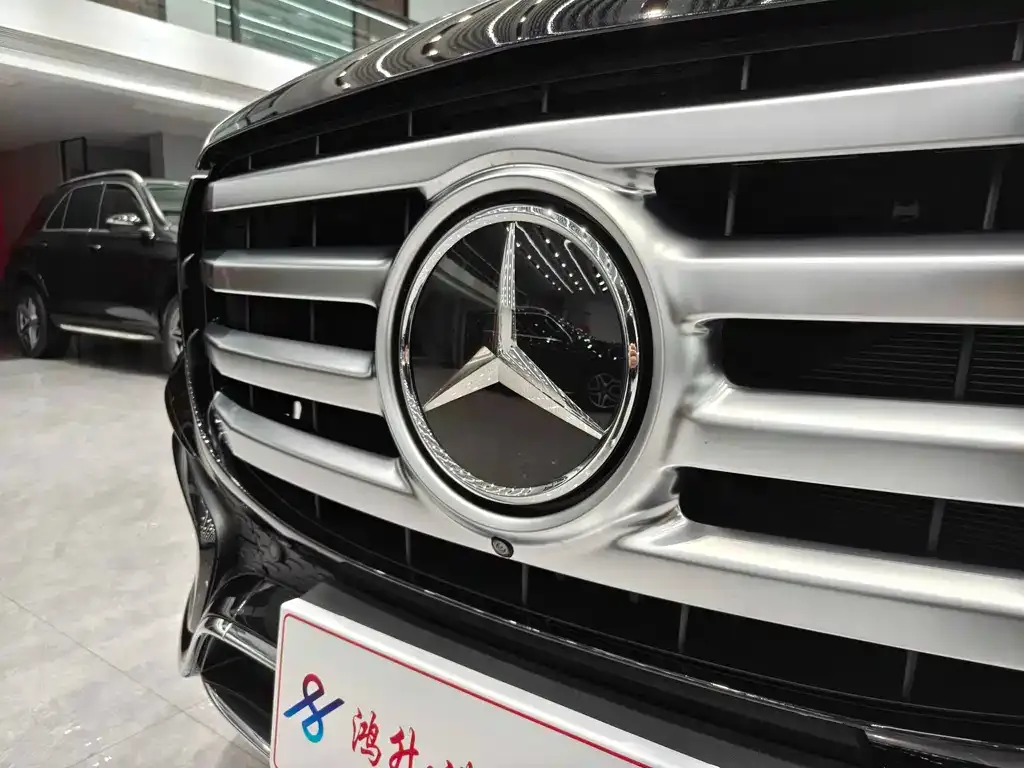 Mercedes-Benz GLS — фото 2