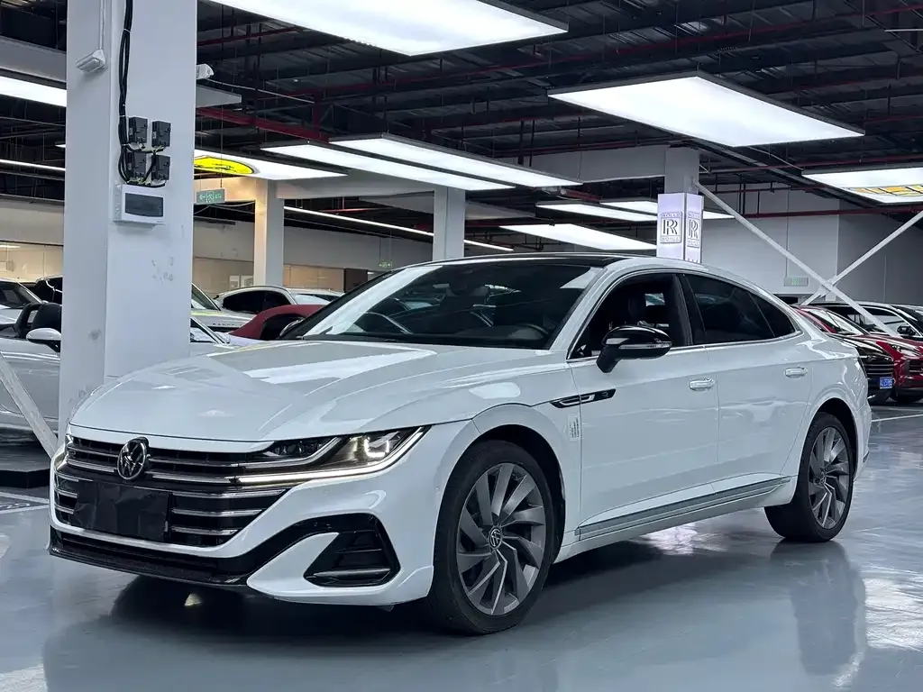 Volkswagen CC — фото 1