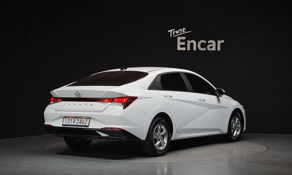 Hyundai AVANTE — фото 2