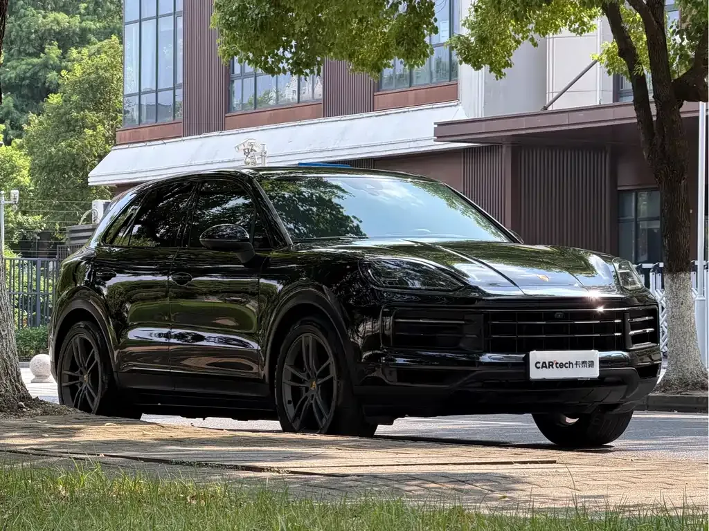 Porsche Cayenne — фото 2