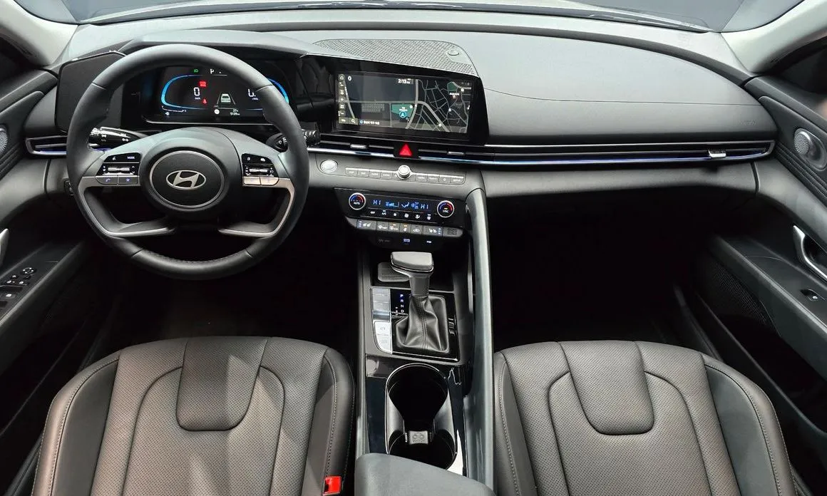 Hyundai AVANTE — фото 6