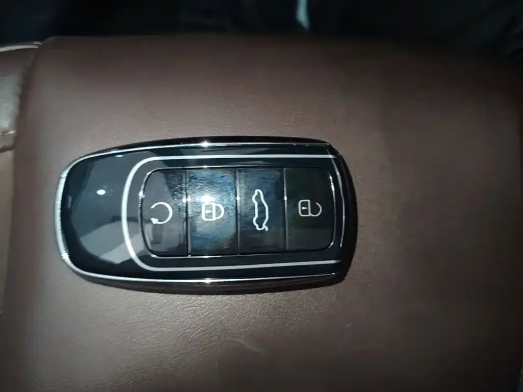 Chery Tiggo 8 PRO — фото 2