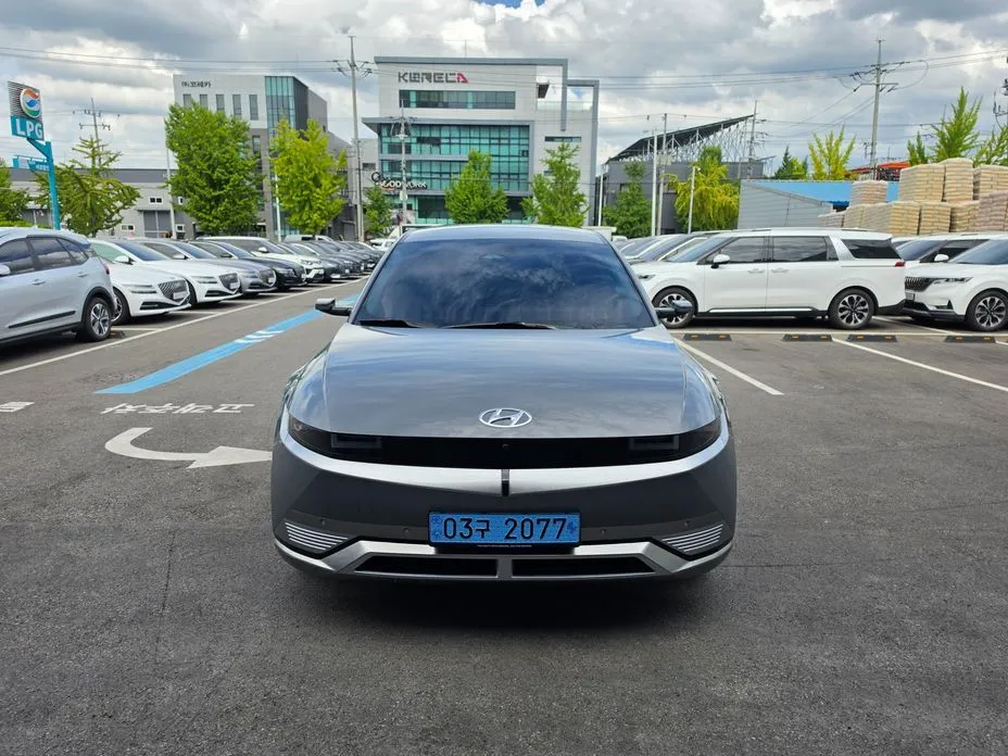 Hyundai Ioniq5 — фото 1