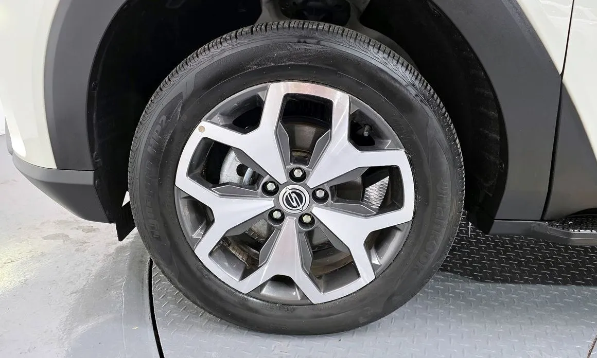 KG Mobility (Ssangyong) Torres — фото 10