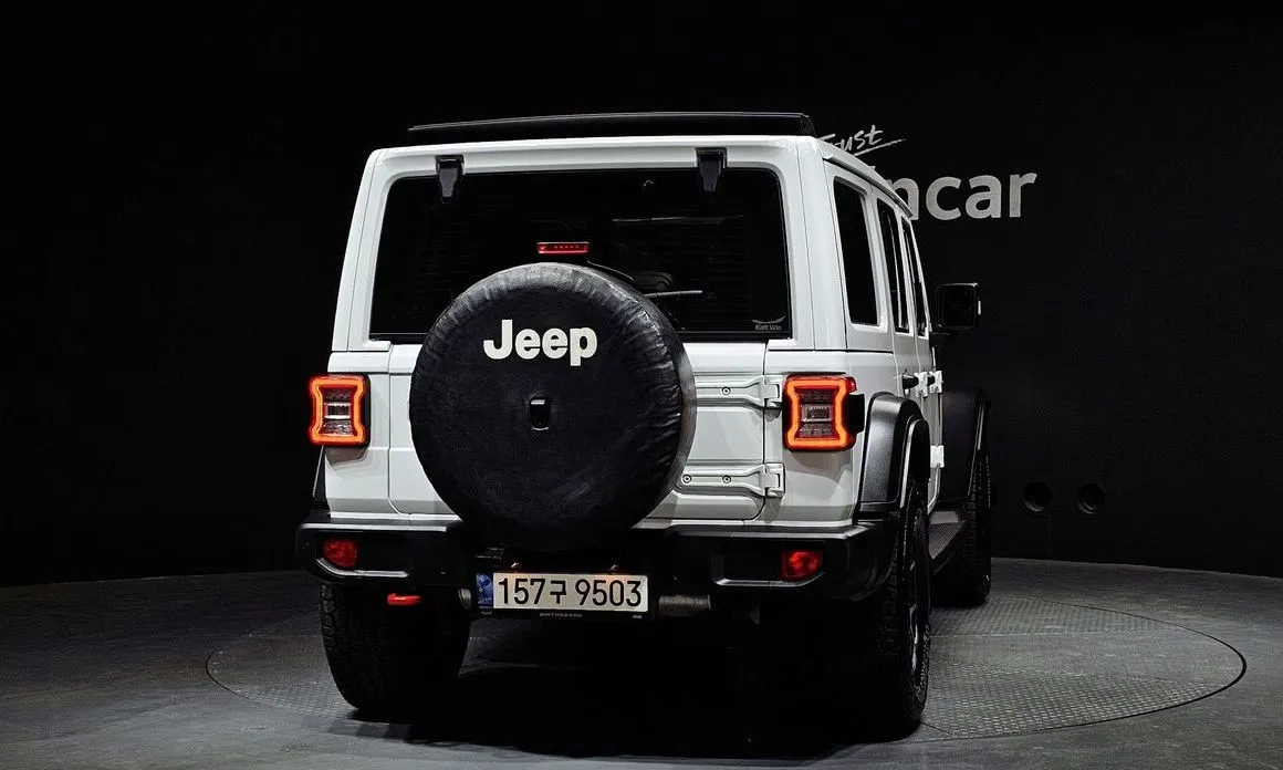 Jeep Wrangler — фото 4
