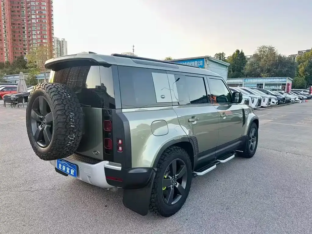 Land Rover Defender — фото 9