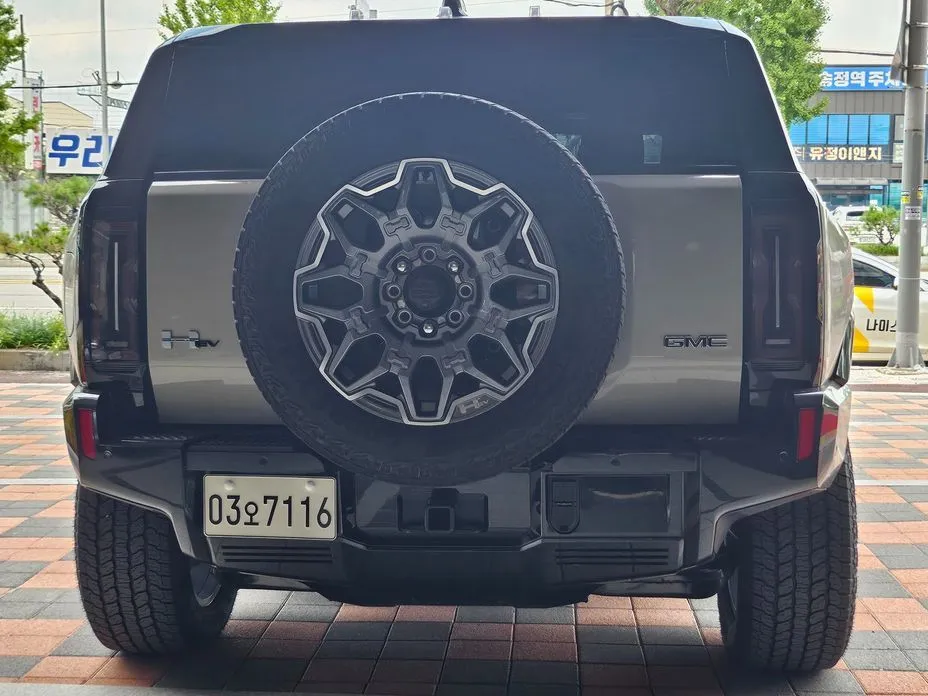 GMC Hummer EV — фото 4
