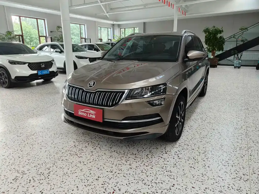 Skoda Karoq — фото 1