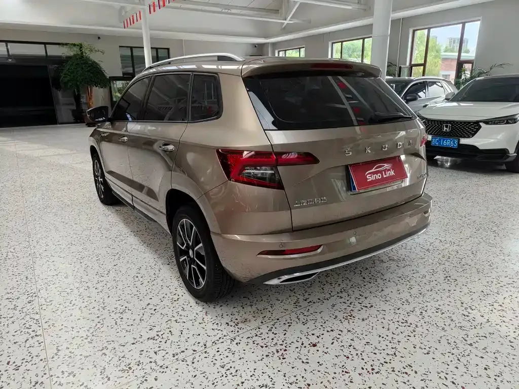 Skoda Karoq — фото 5
