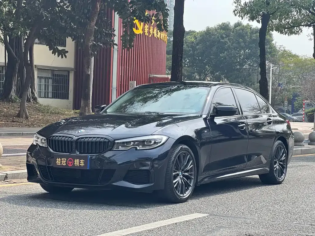 BMW 3 Series — фото 1