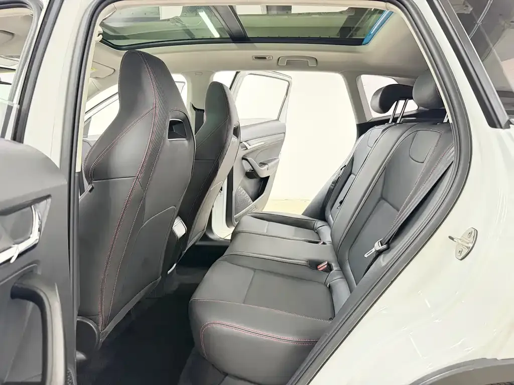 Skoda Kamiq — фото 3