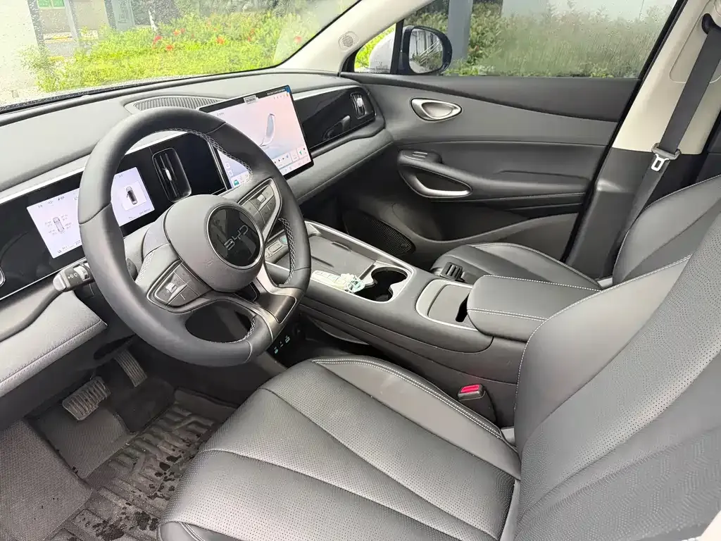 BYD Hiace 05 EV — фото 10