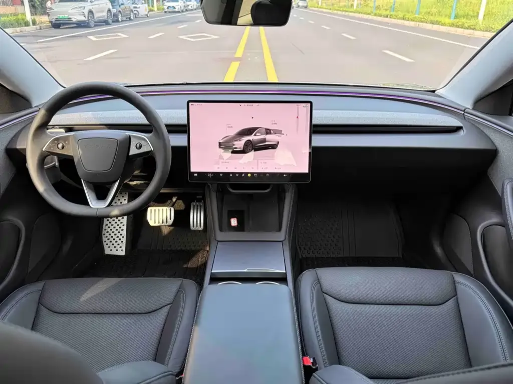 Tesla Model 3 — фото 8