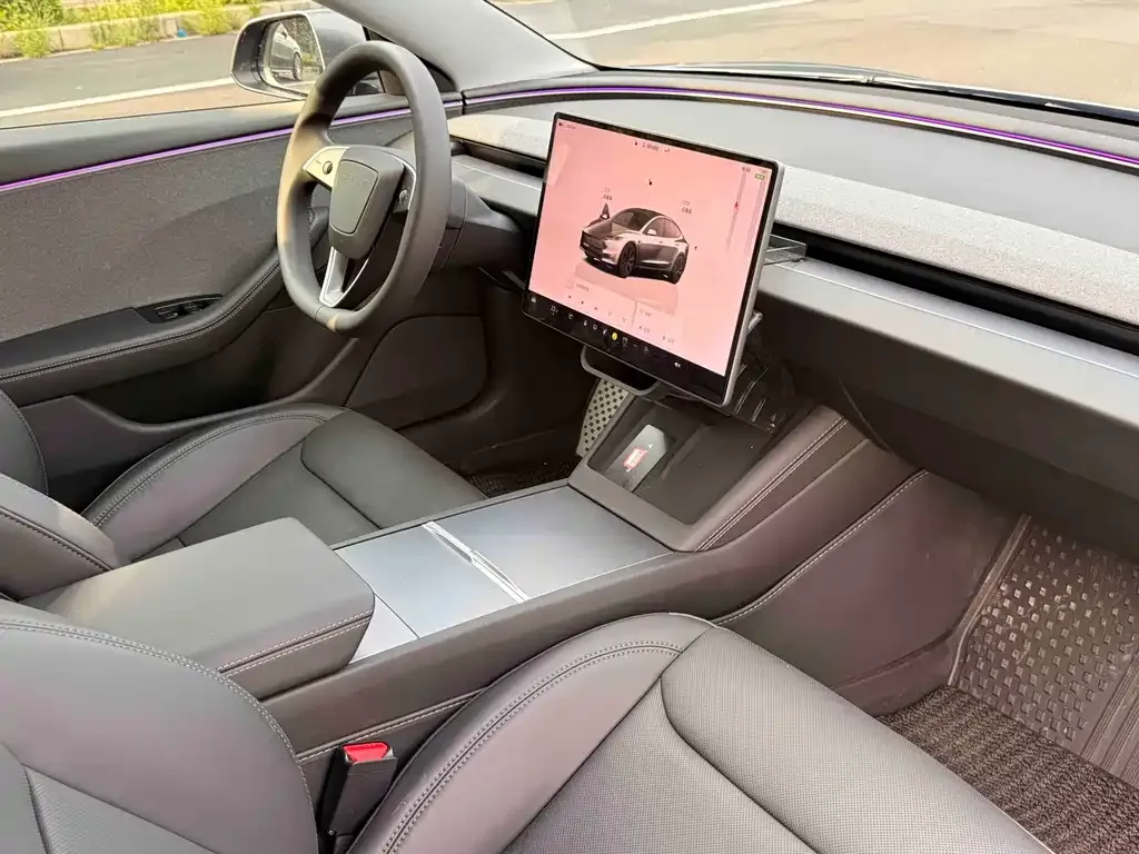 Tesla Model 3 — фото 6