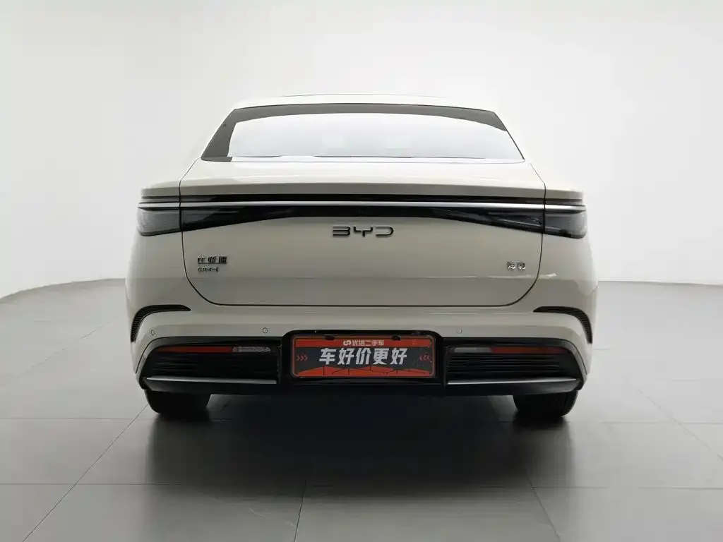 BYD Seal — фото 4