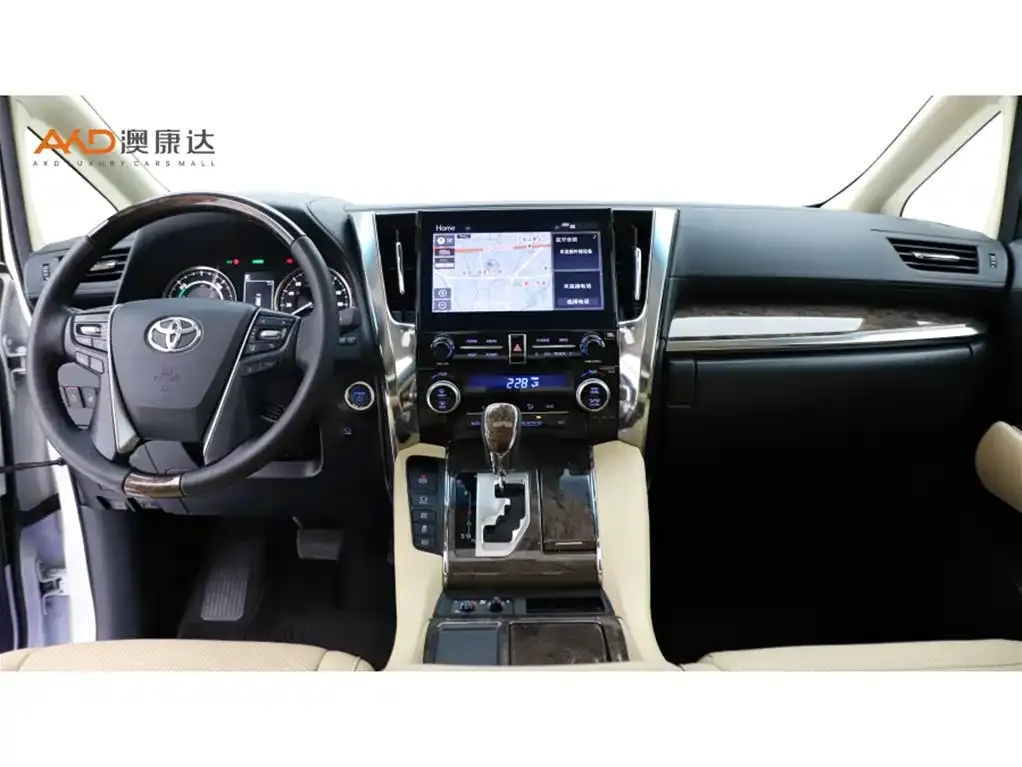 Toyota Vellfire — фото 9