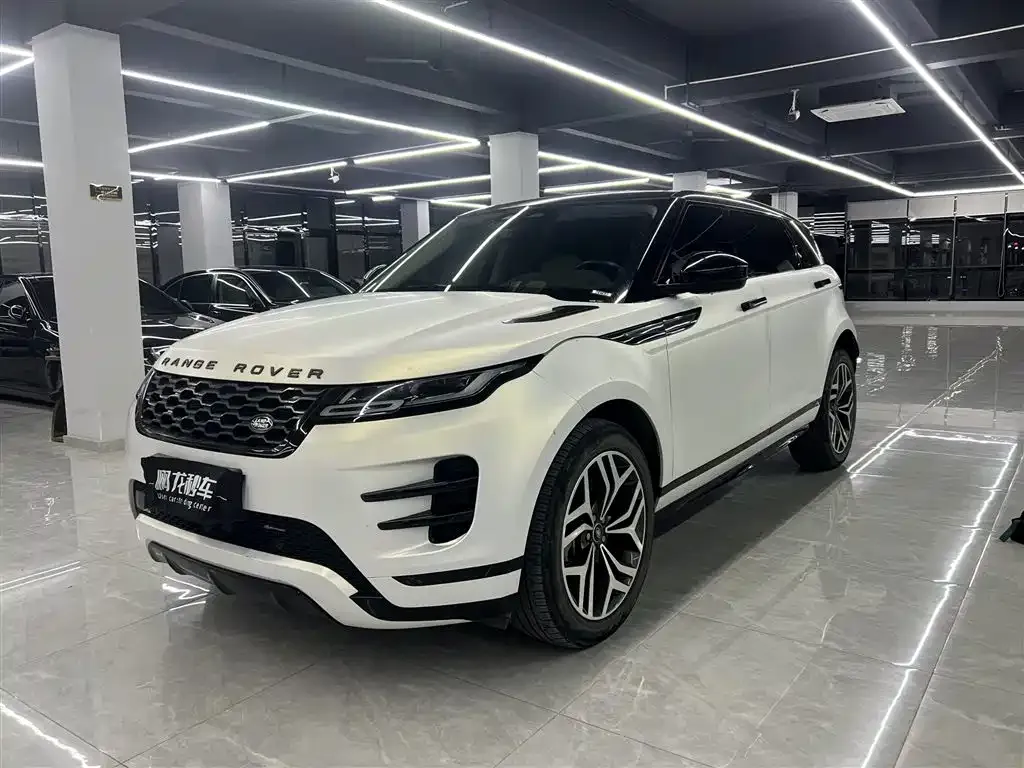 Land Rover Evoque — фото 1