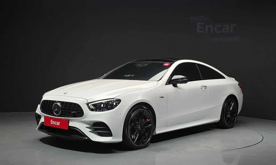 Mercedes-Benz E-Class — фото 1