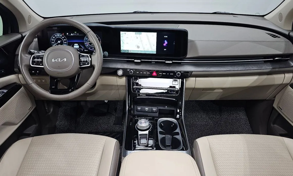 Kia Carnival — фото 10