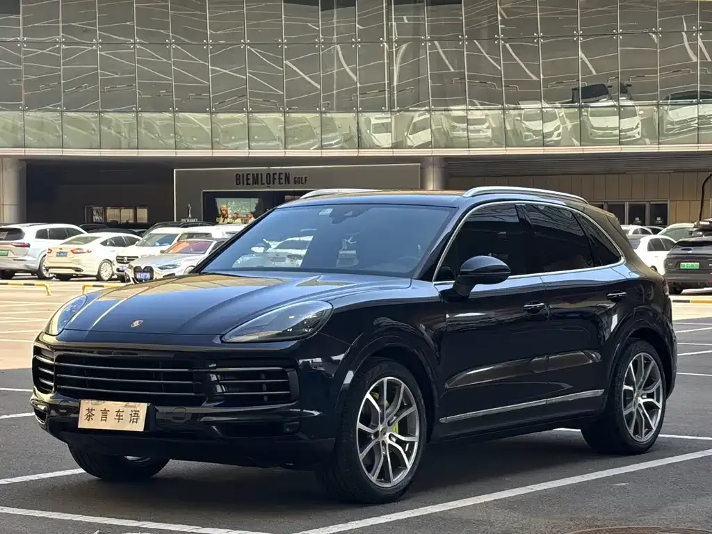 Porsche Cayenne Hybrid — фото 1