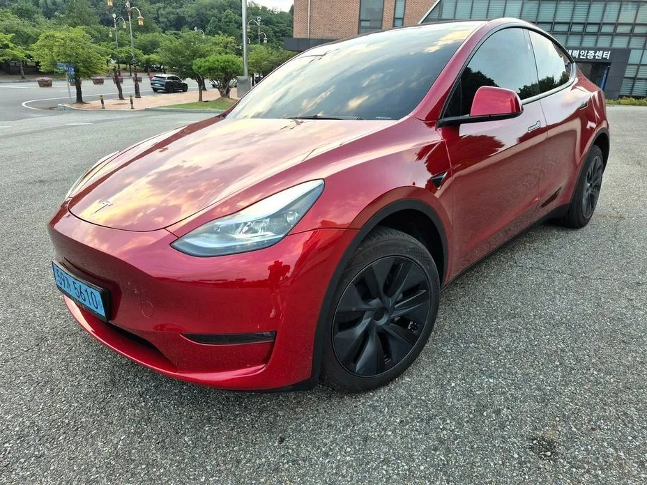 Tesla Model Y — фото 2