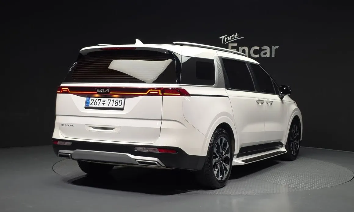 Kia Carnival — фото 3