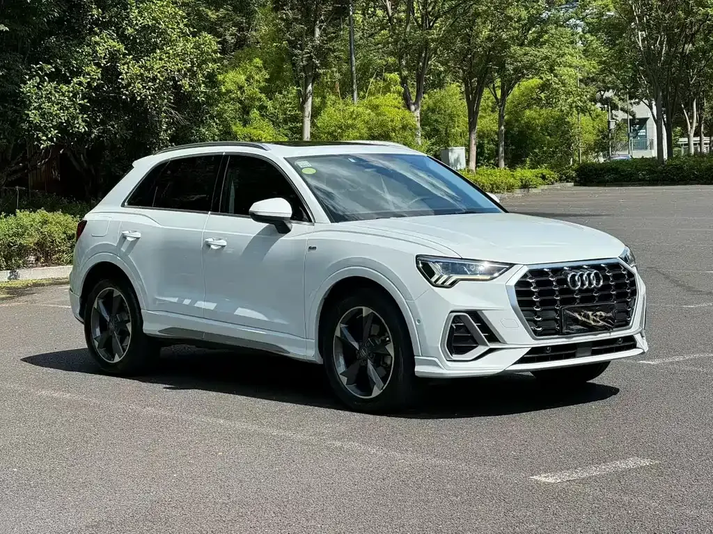 Audi Q3 — фото 8