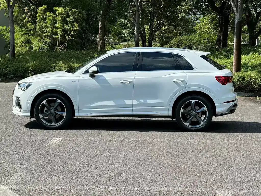 Audi Q3 — фото 9