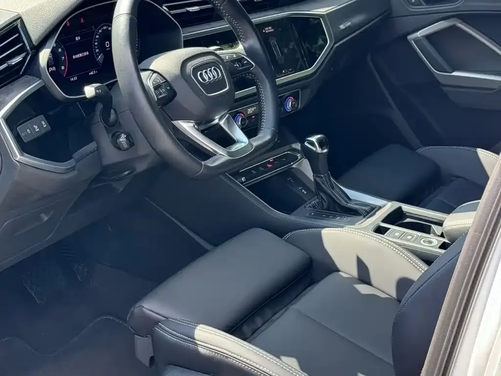 Audi Q3 — фото 4