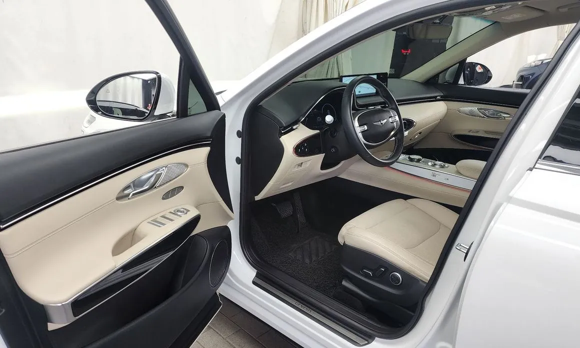Genesis GV70 — фото 10