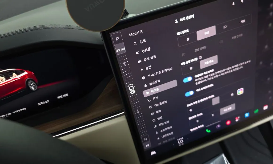Tesla Model X — фото 7