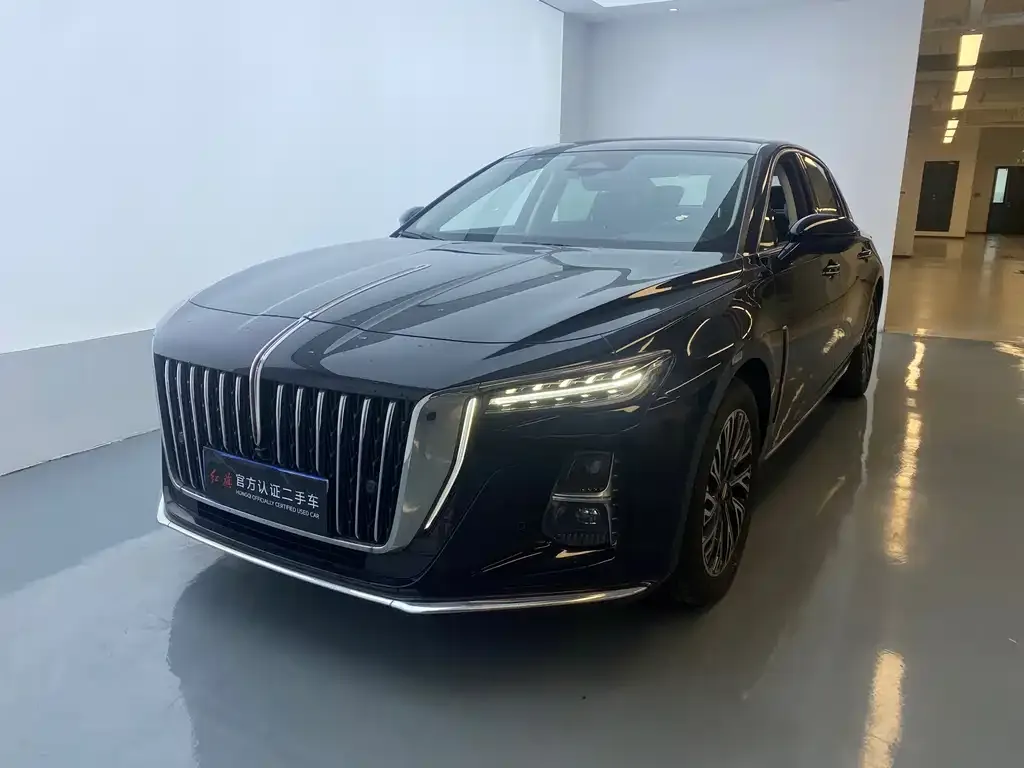 Hongqi H5 — фото 1