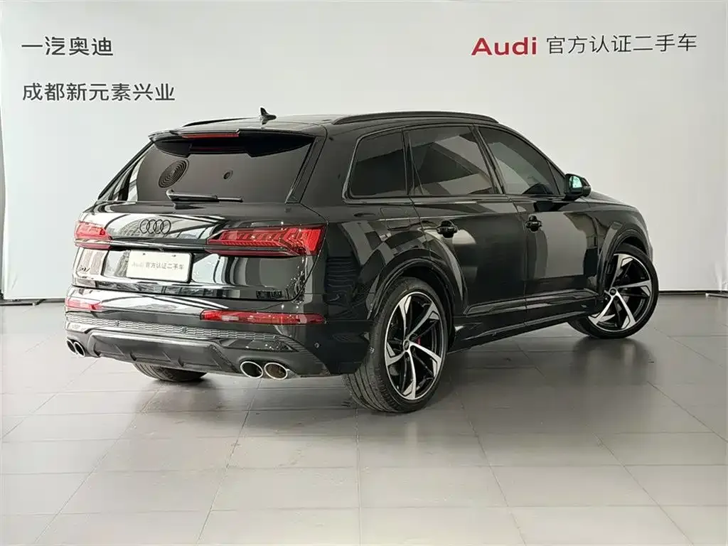 Audi SQ7 — фото 9
