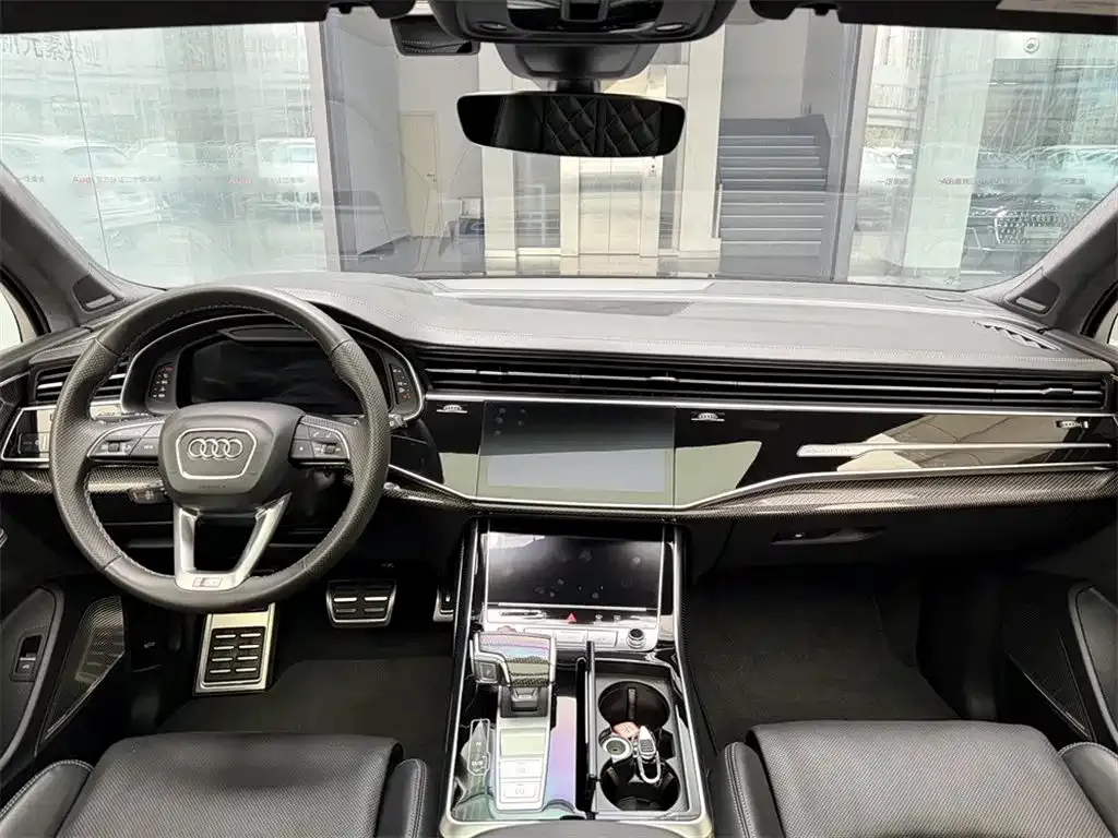 Audi SQ7 — фото 7