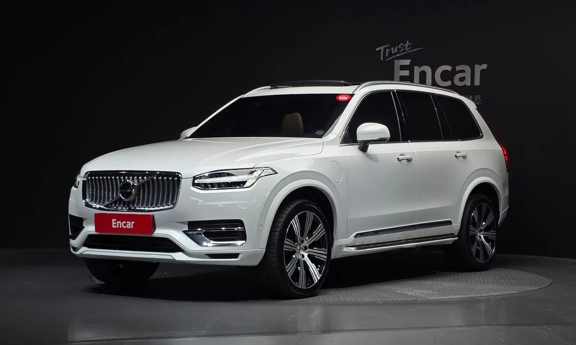 Volvo XC90 — фото 1