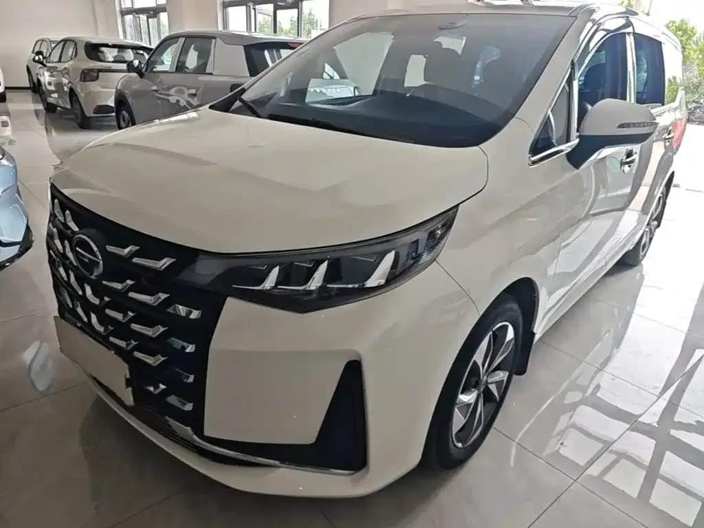 GAC Motor Trumpchi M6 — фото 1