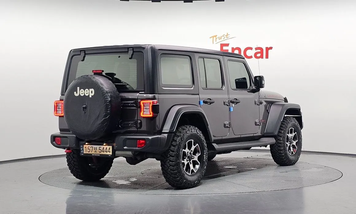 Jeep Wrangler — фото 6