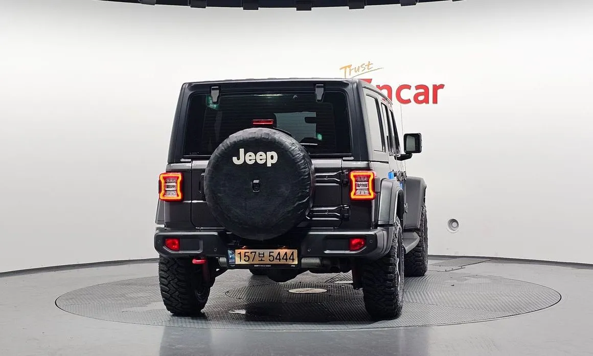 Jeep Wrangler — фото 4