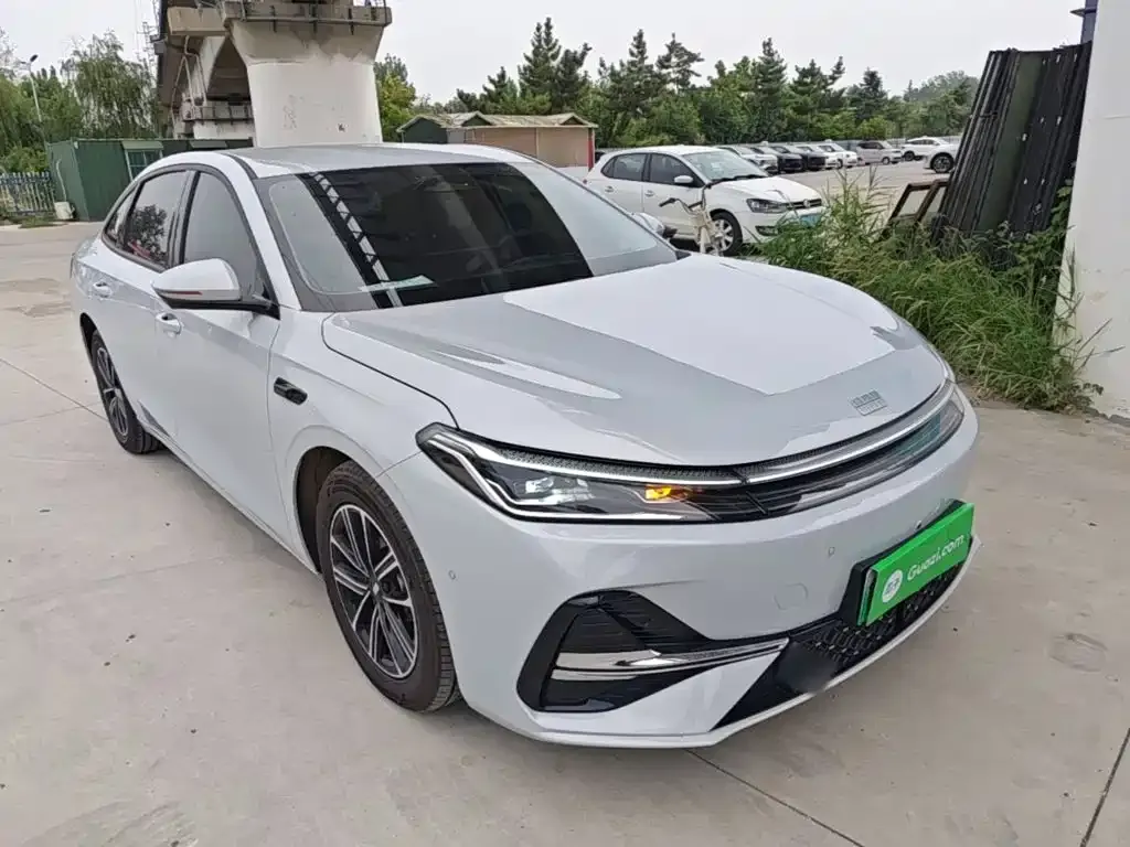 Geely 银河A7 EM — фото 9