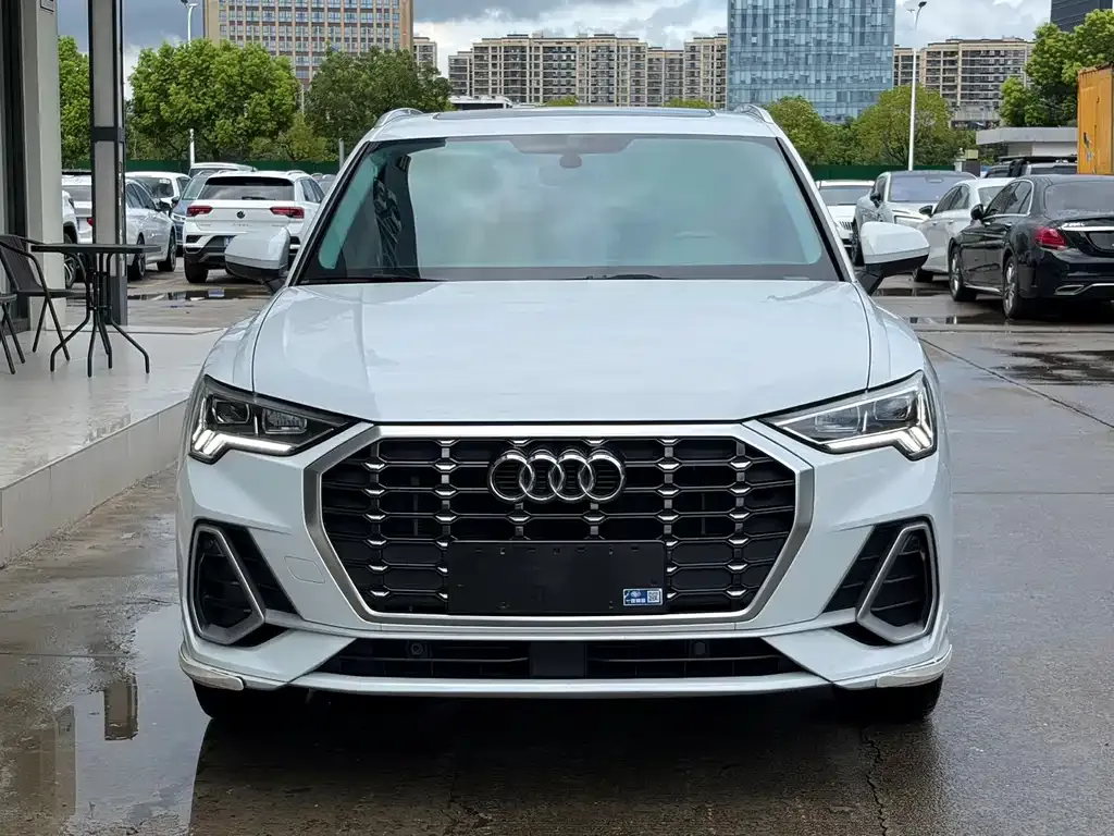 Audi Q3 — фото 5