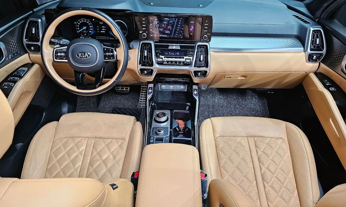 Kia Sorento — фото 8