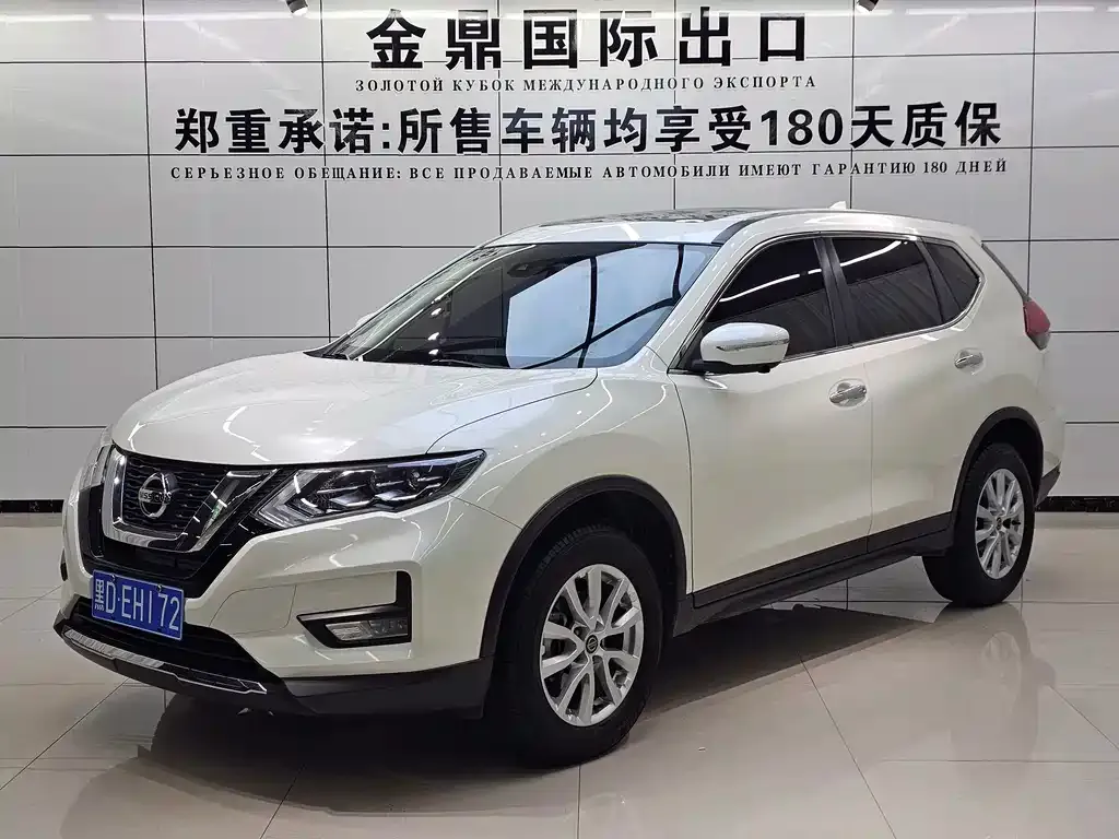 Nissan X-Trail — фото 1