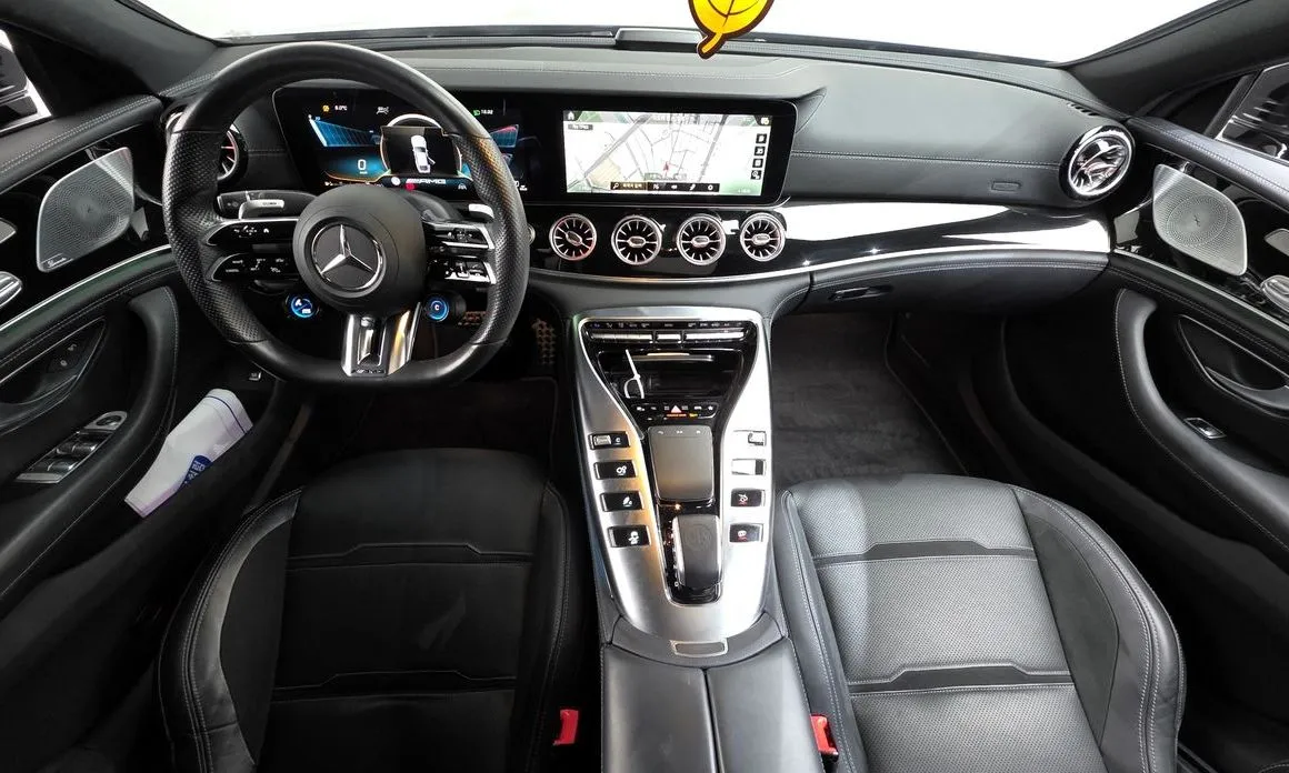 Mercedes-Benz AMG GT — фото 7