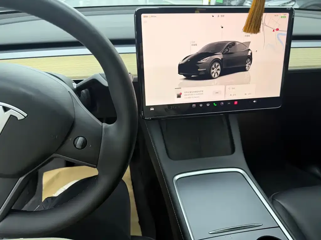 Tesla Model Y — фото 6