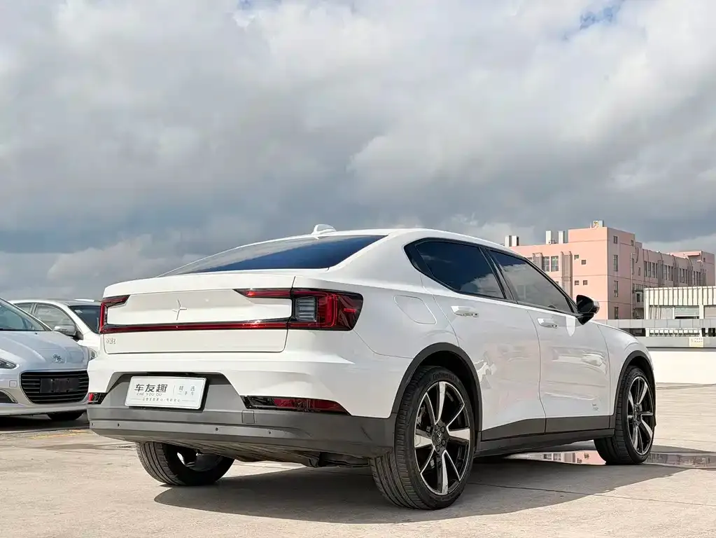 Polestar Polestar 2 — фото 4