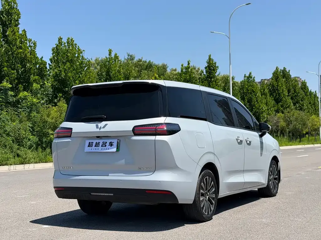 Wuling Starlight 730 New Energy — фото 9