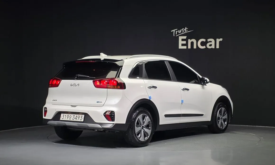 Kia Niro — фото 8