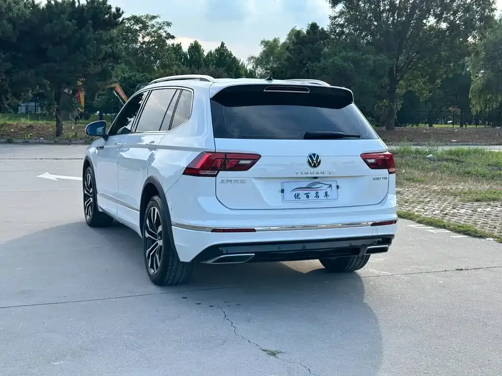 Volkswagen Tiguan L — фото 6